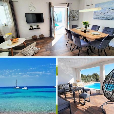 Anas Lagoon Holiday House With Pool At Azure Beach 小德尔韦尼克岛 外观 照片